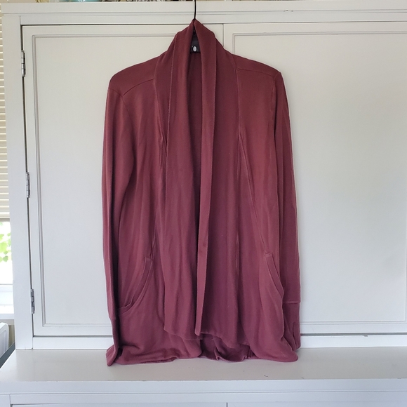 Athleta Pranayama Restore Wrap - Picture 1 of 4